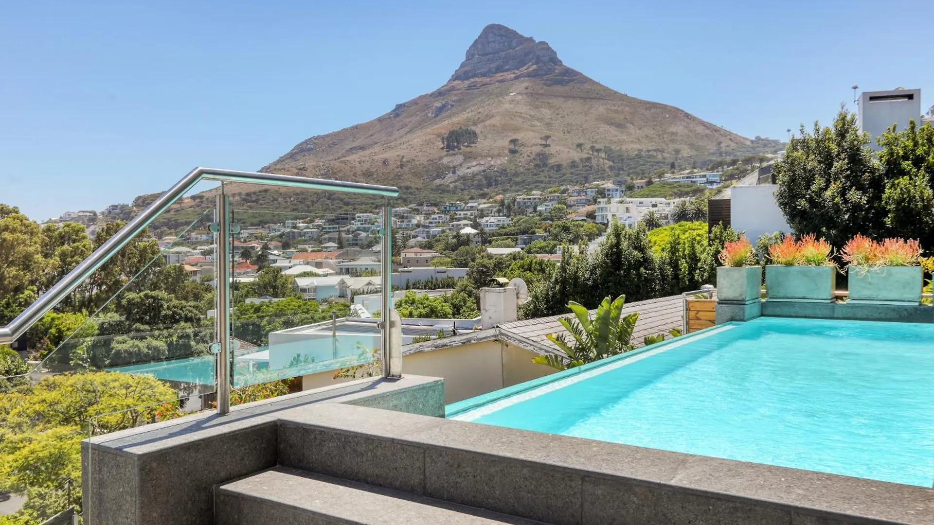 Vista Del Mare Camps Bay - 3 Min Walk To Beach, Pool, View Cape Town 0*,